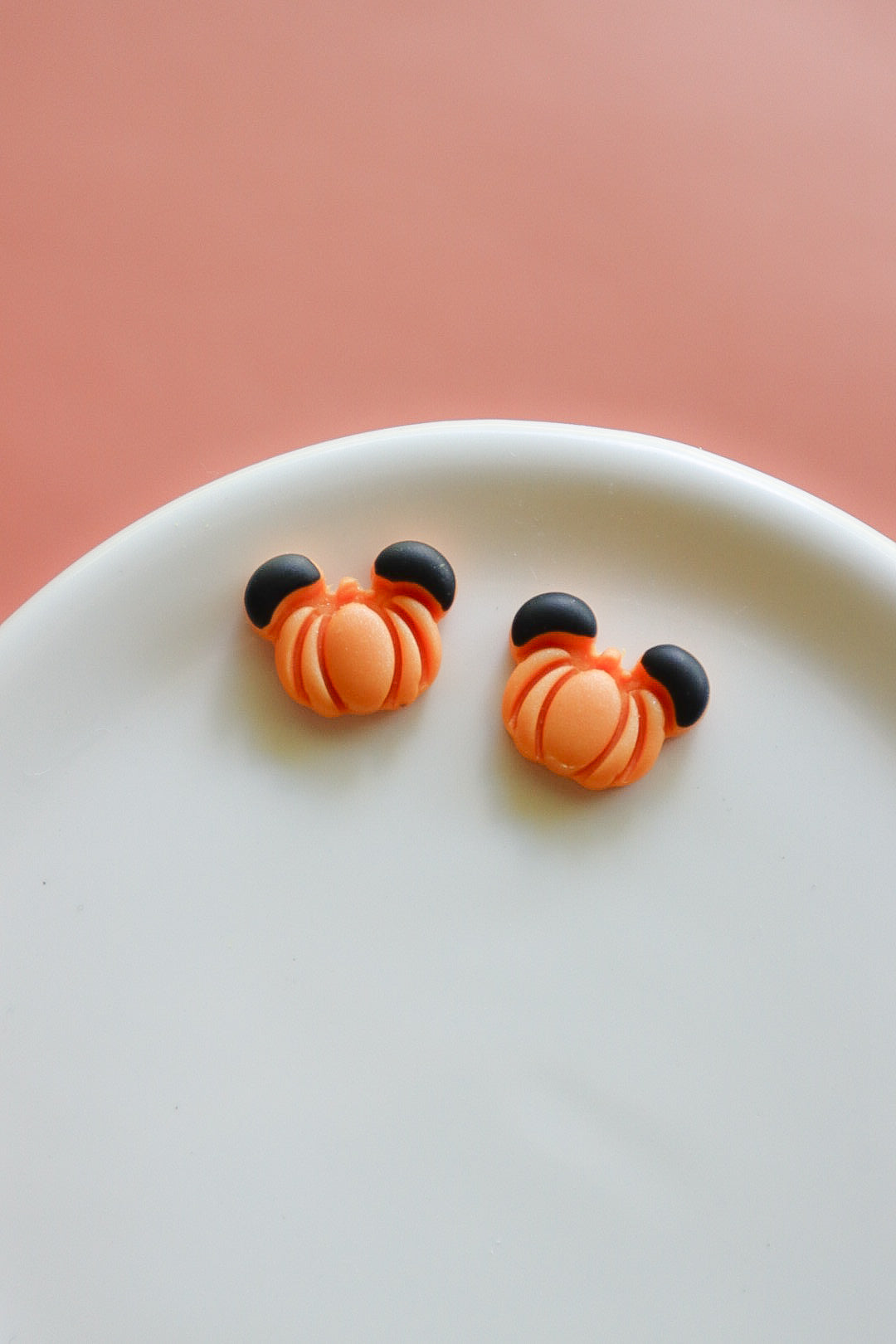 Magical Mouse Pumpkin Stud
