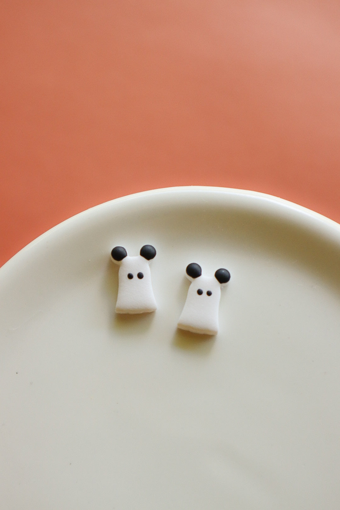 Magical Mouse Ghost Stud