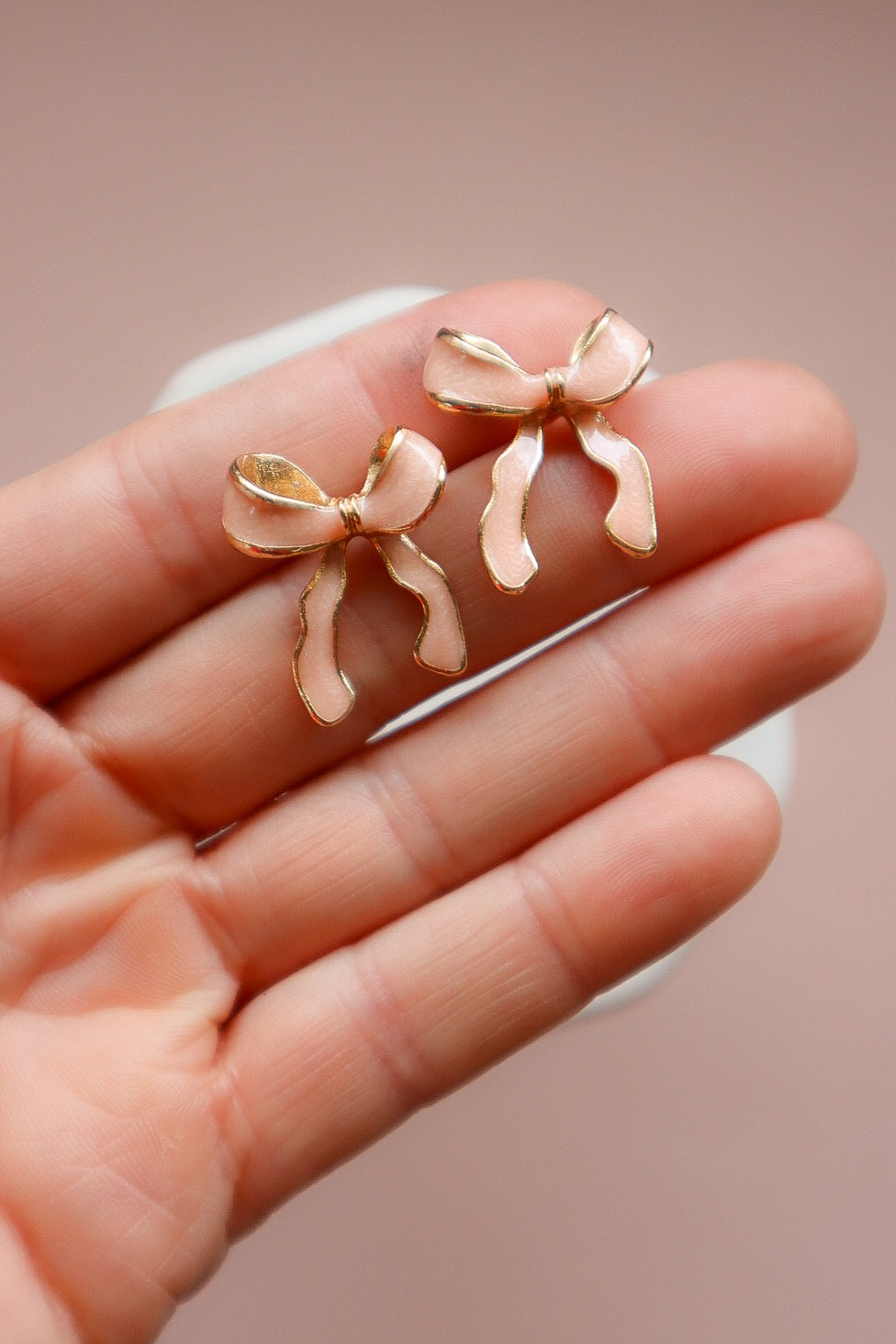 VALENTINE’S DAY BOUTIQUE | Light Pink Gold Bows