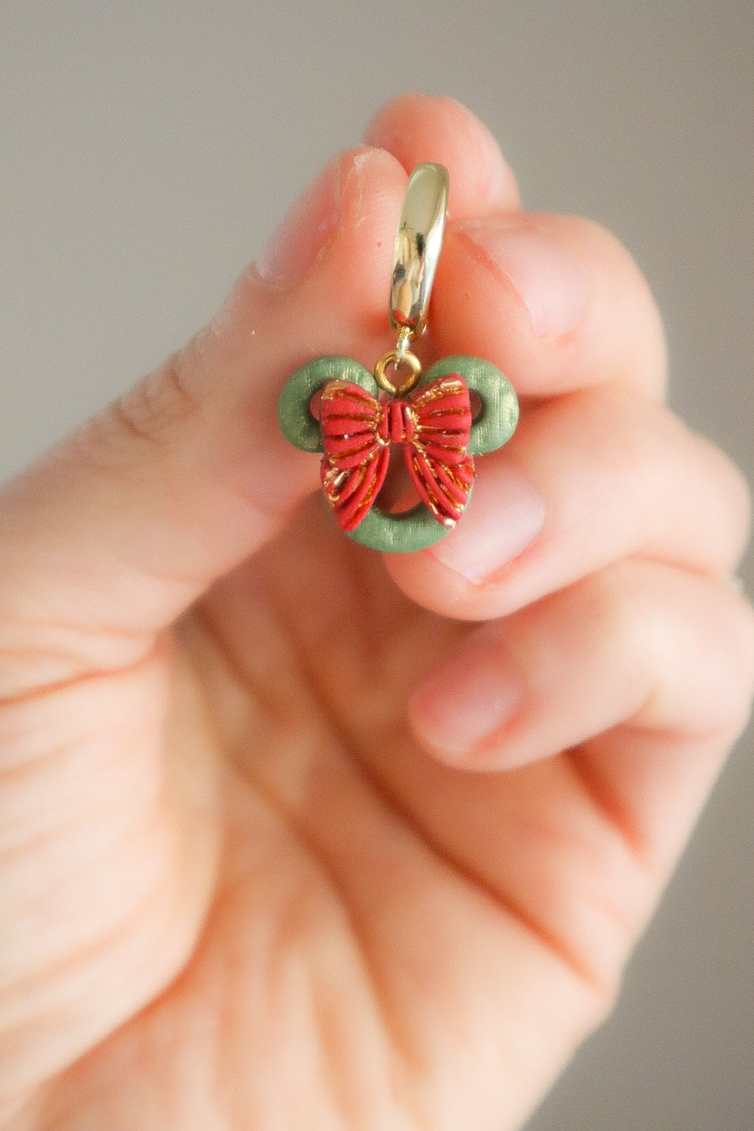 Mini Magical Mouse Wreath Huggie
