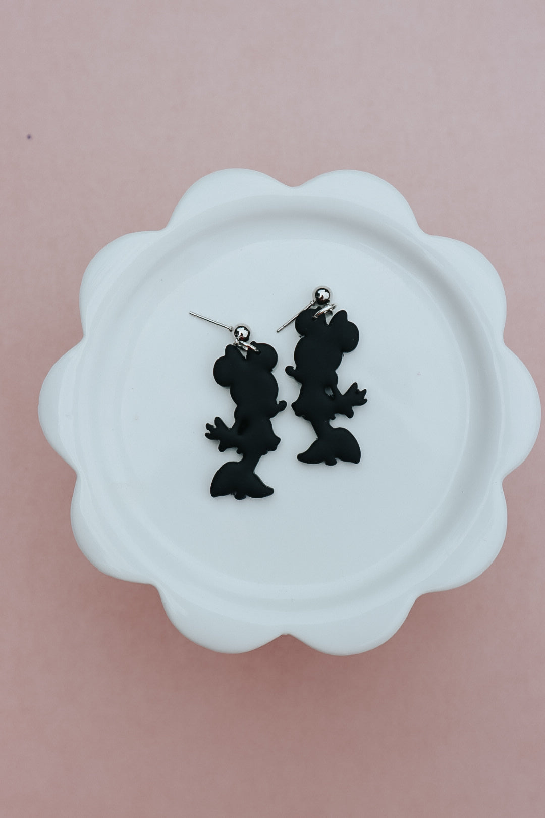 Girly Magical Mouse Silhouette