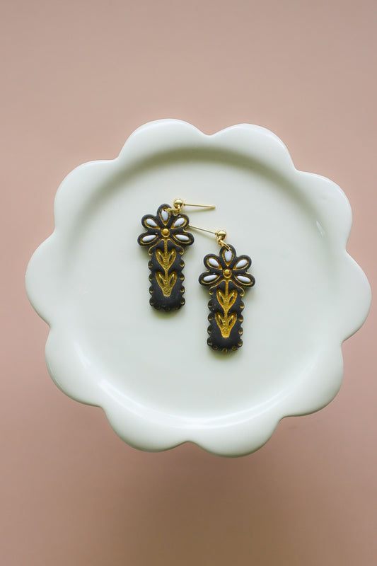 Spring Flower | Black