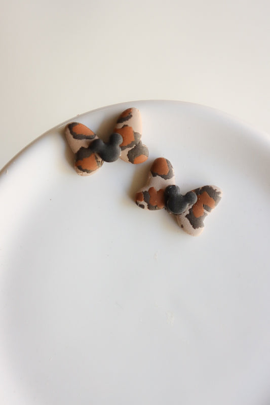 Mini Safari Bow Studs