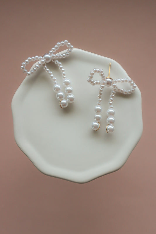 VALENTINE’S DAY BOUTIQUE | Pearl Bows