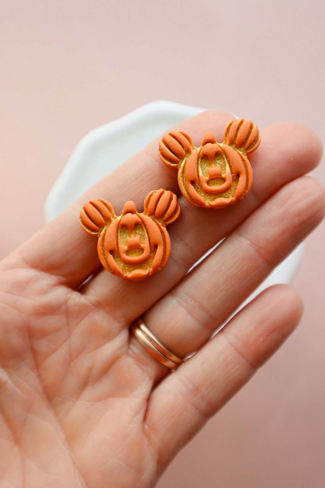 Magical Mouse Pumpkin Statement Stud