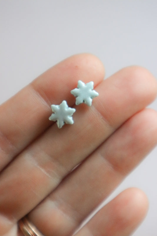 Winter Snowflake Stud