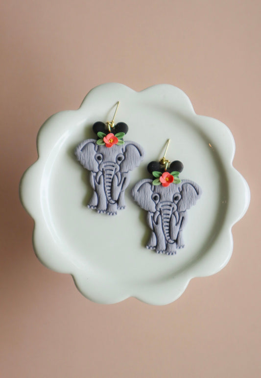Safari Elephant