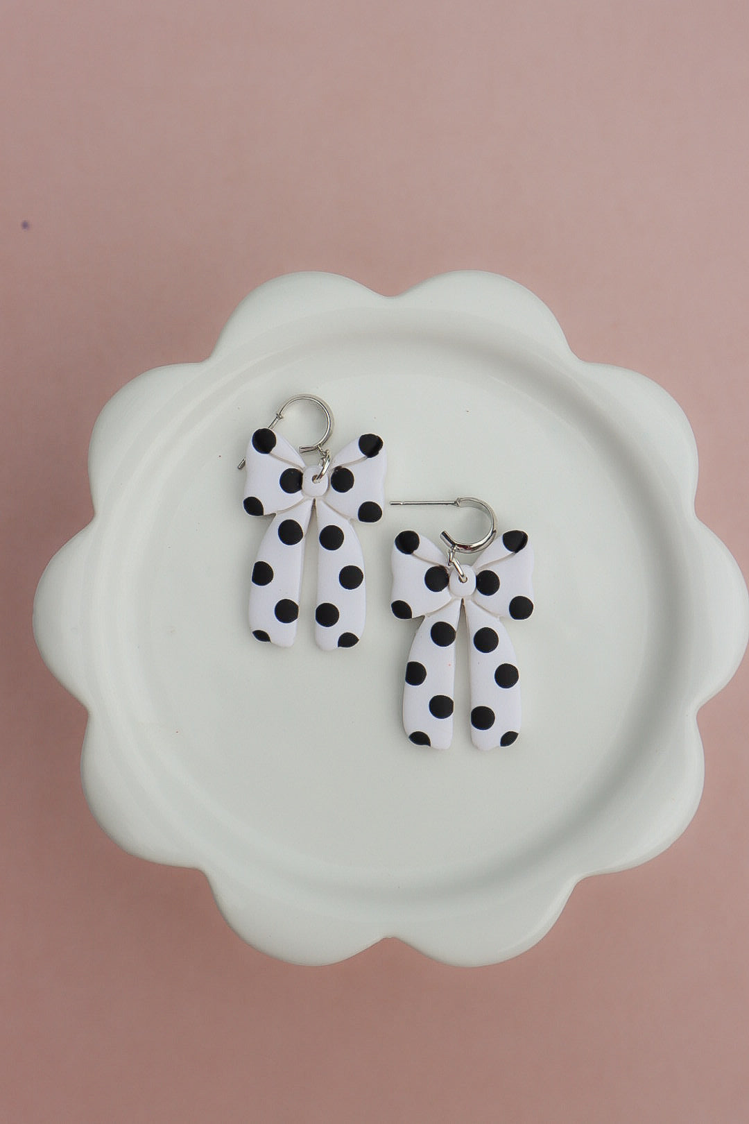Black & White Polkadot Bow